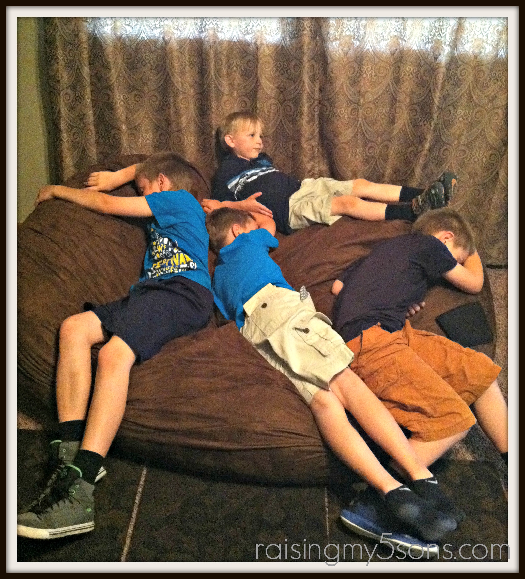 Relaxing With Comfy Sacks #ad