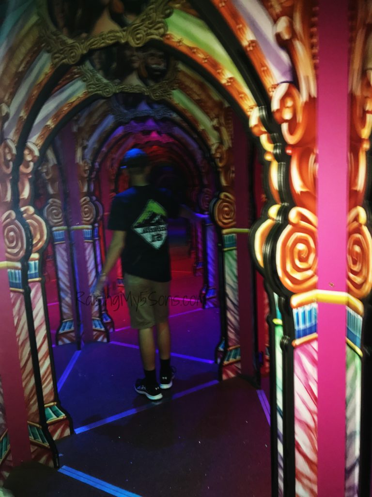 Hollywood Wax Museum & Mirror Maze 