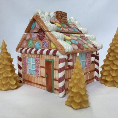 Giveaway! Enter to Win 100% Pure Beeswax Candles & Gingerbread House Cookie Jar!